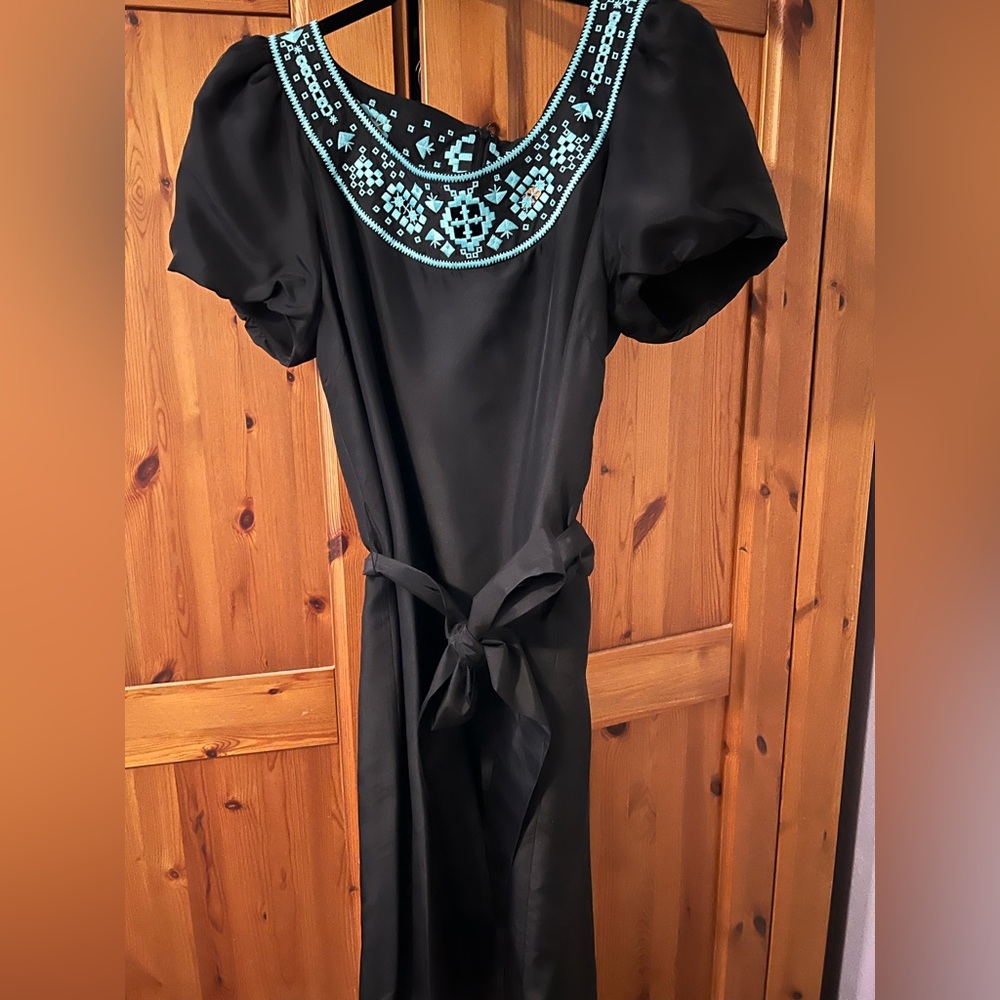 Tory Burch Black Silk Dress Size 6 embroidered dress used